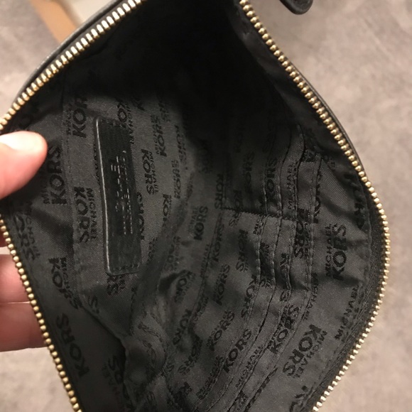 Authentic Michael by Michael Kors Signature Clutch - Picture 5 of 6